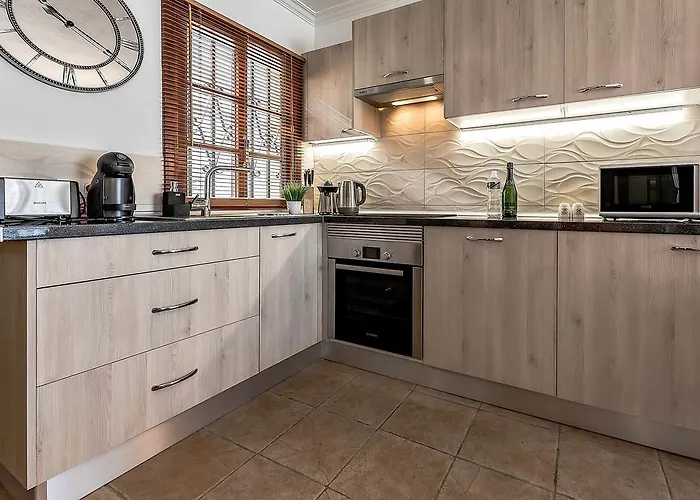 Windsor Panoramic Americas 아파트