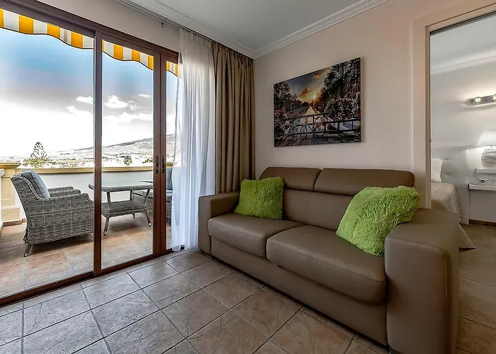 Windsor Panoramic Americas 公寓 *